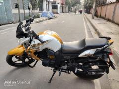 Yamaha FZs